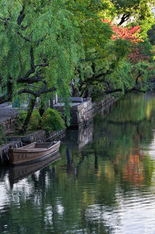 breathtakingdestinations:Kurashiki Bikan Area - Japan...