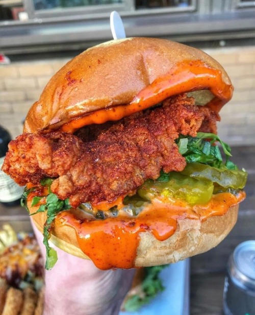 flippingood lv vegas lasvegas nevada american burgers chicken desserts
