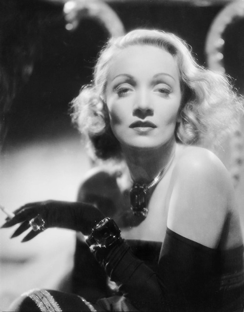 silverscreensatin:Marlene Dietrich