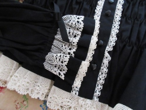 angel-bruises:Some details of my angelic Pretty blouse