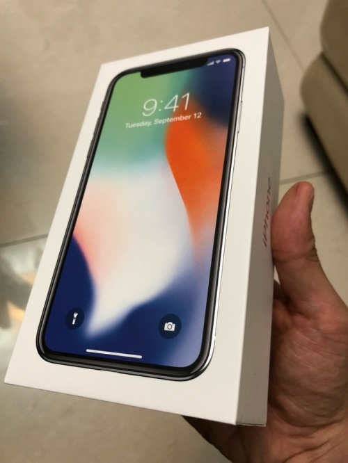 I got my new iPhone!