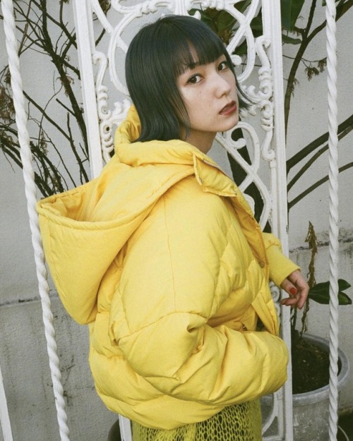 scandalmania:MAMI: A hooded down jacket for the upcoming...