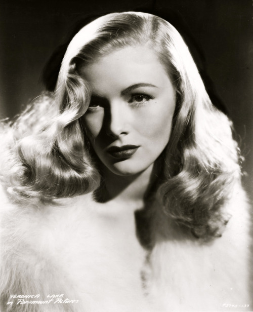 Pin Up Girls \u0026 Hollywood Icons \u2014 Veronica Lake (1922,1973)
