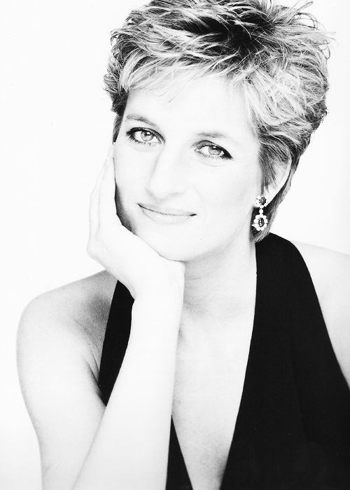 Princess Diana, becketts: Princess Diana, 1994. Photographed by...