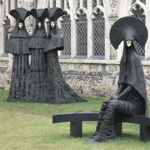 talesfromweirdland:Works by Scottish sculptor, Philip Jackson.