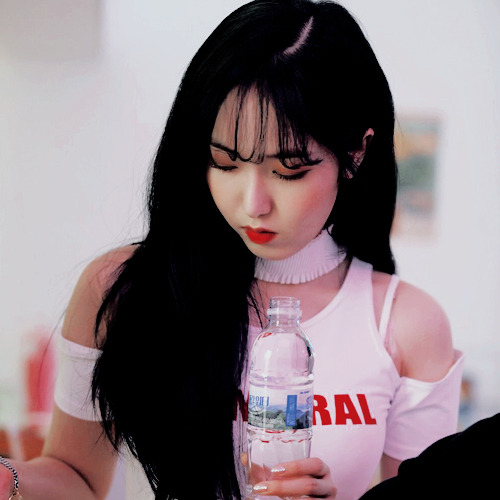 nanaedits:⠀      ⠀    - ̗̀ ♡ Sinb icons.  ̖́- Please if you...