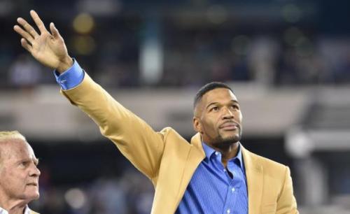 kickoffcoverage:Giants honor Michael Strahan with halftime...