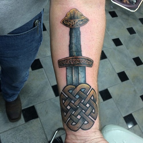 coolkenack:Viking Celtic tattoo from tattoo-journal.com