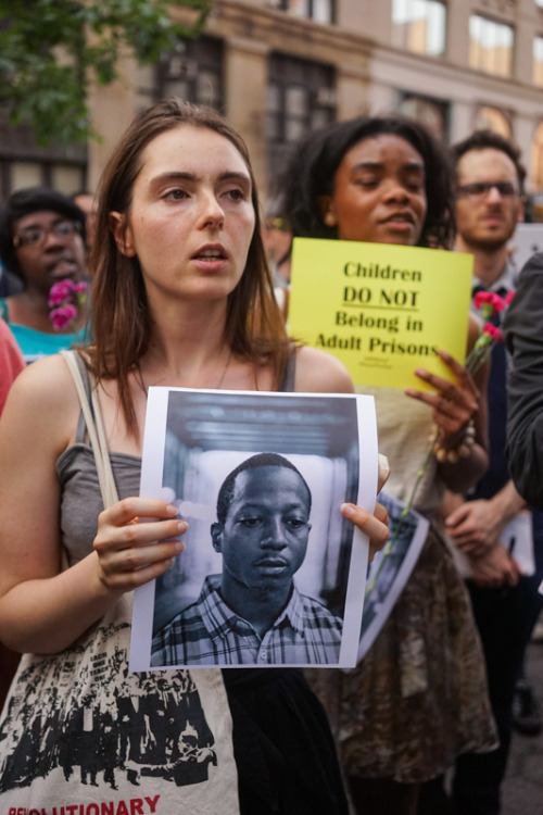 blackmanonthemoon:activistnyc:Vigil for #KaliefBrowder, a...