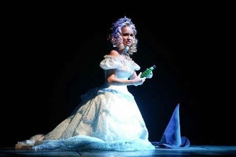 therealamylee2:Wicked: The Musical Thoughts and TheoriesGlinda Sees Herself as Wickedso if...