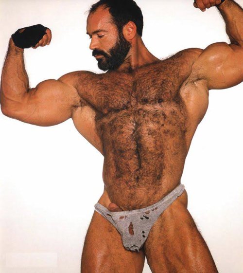 Hairy men are the bomb!