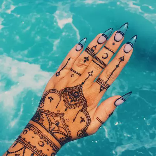 henna tattoo on Tumblr