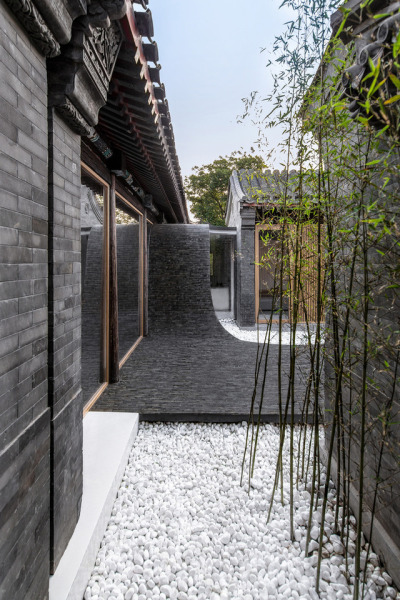 Twisting Courtyard / ARCHSTUDIOph: Wang Ning, Jin Weiqi