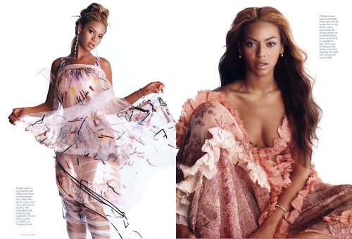 femmequeens:Beyoncé wearing Haute Couture from the Spring/Summer...