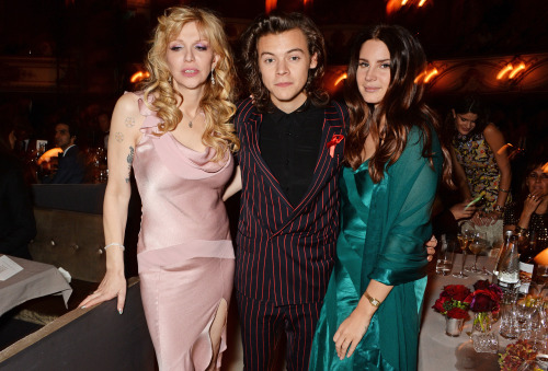 harrystylesdaily: Courtney Love, Harry Styles and Lana Del...