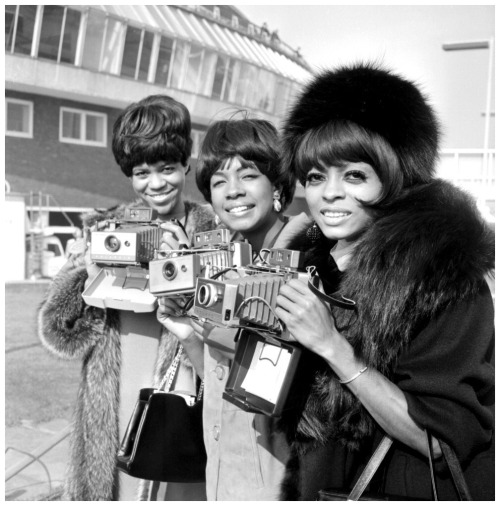 “The Supremes (left to right, Florence Ballard, Mary...