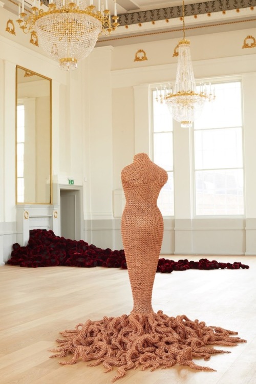 loumargi:Garment-Like Sculptures by Susie MacMurray Explore...