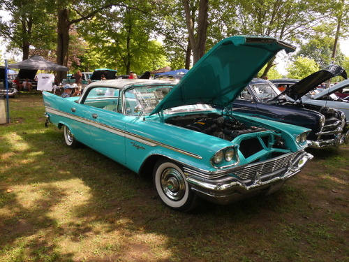 akron-squirrel:Car show highlights