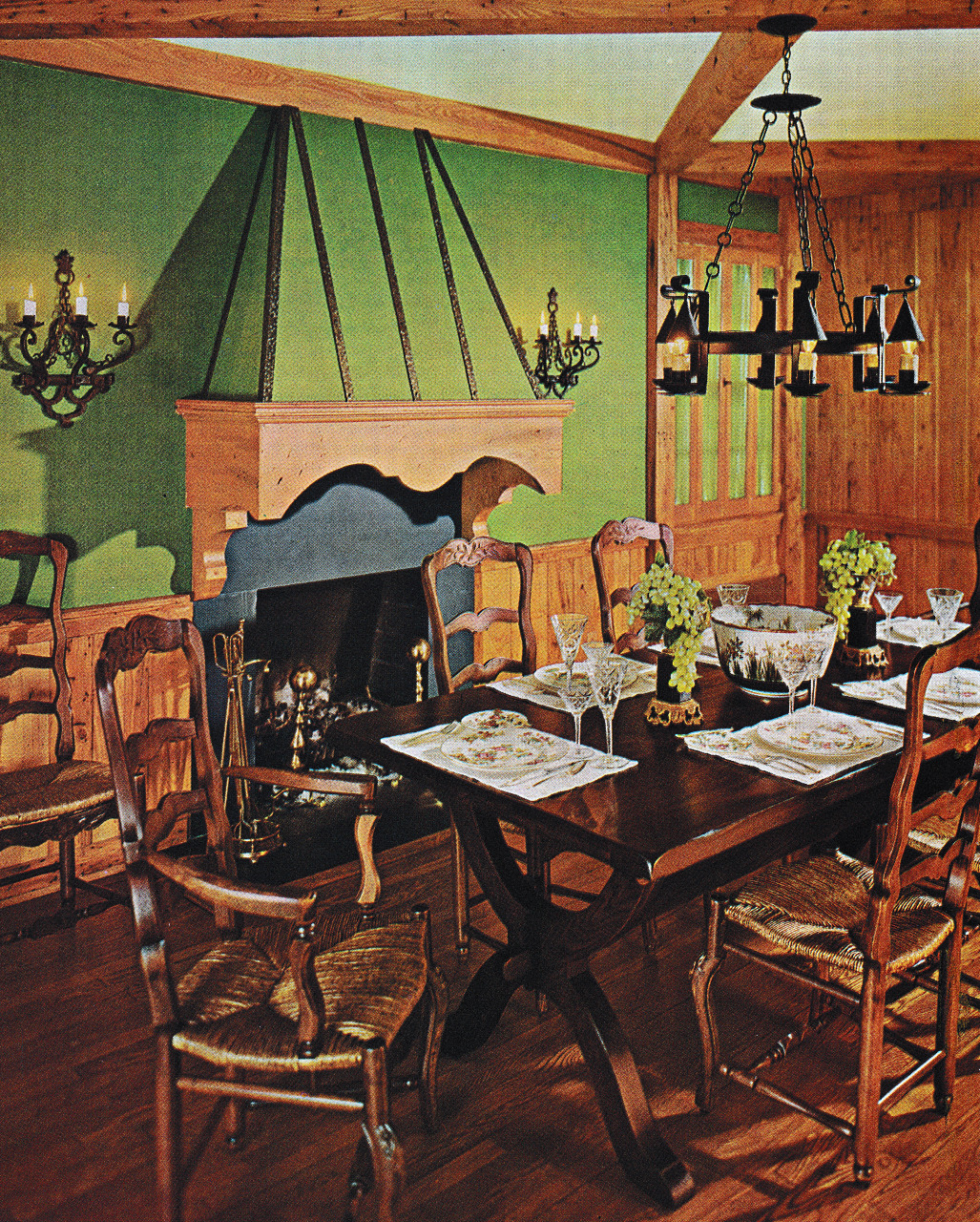 1970s Dining Room Decor - The Giki Tiki