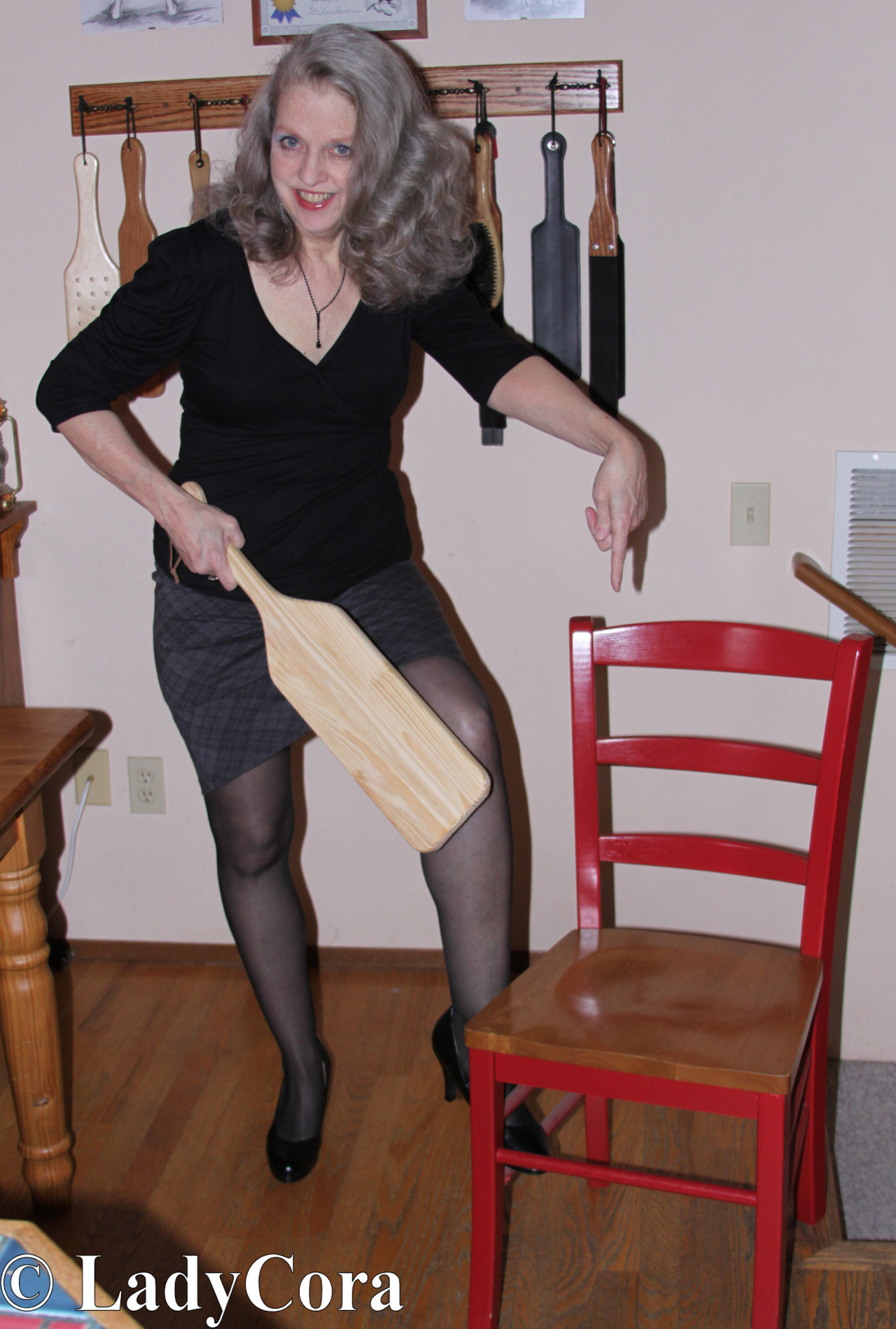 Paddled wives Paddled wives