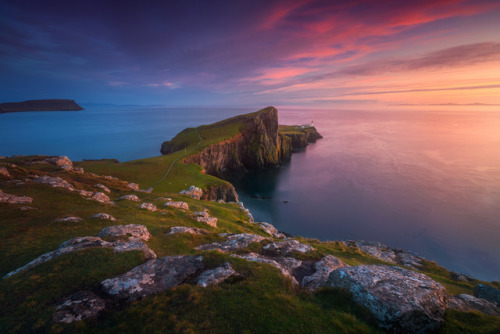 te5seract:Neist Point &Autumn KirkjufellbyAlbert...