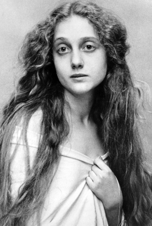 shesaid1:Carol Kane || 1975