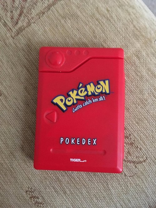 retrogamingblog:Electronic Pokedex released by Tiger in 1998