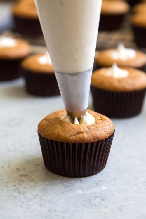 ugly–cupcakes:Spiced Butternut Squash Cupcakes with Maple...