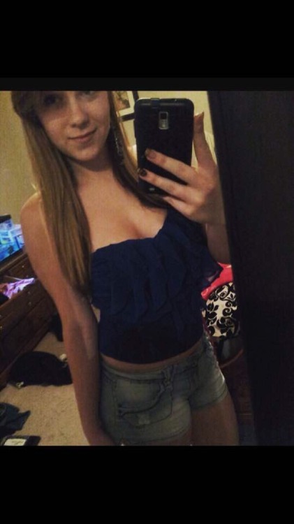 tkamp9574:Love getting submissions of sexy teens!! Send yours...