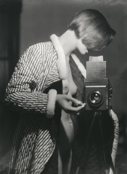 inneroptics:self portrait - Marianne Breslauer