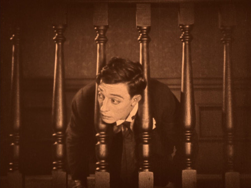 ozu-teapot:The Haunted House (Short) | Buster Keaton / Edward...