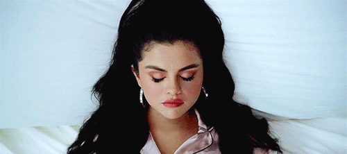selena gomez sgomezedit selenadaily selenamgsource popularcultures i can& 039;t get enough gifs 2019