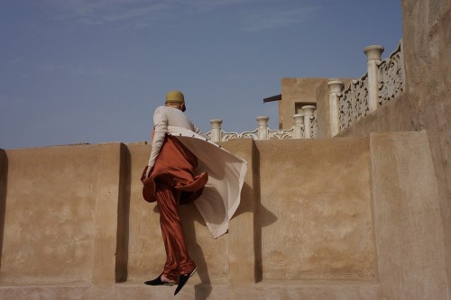 tildaswintonwearsasuit:re-natas:Tilda Swinton in Dubai by...