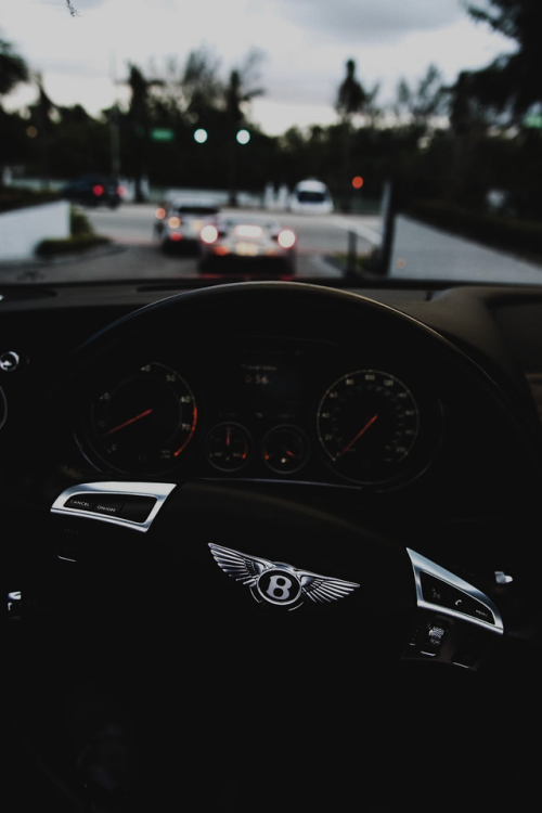 viciousclass:Rollin’ In The Bentley.Shot by me