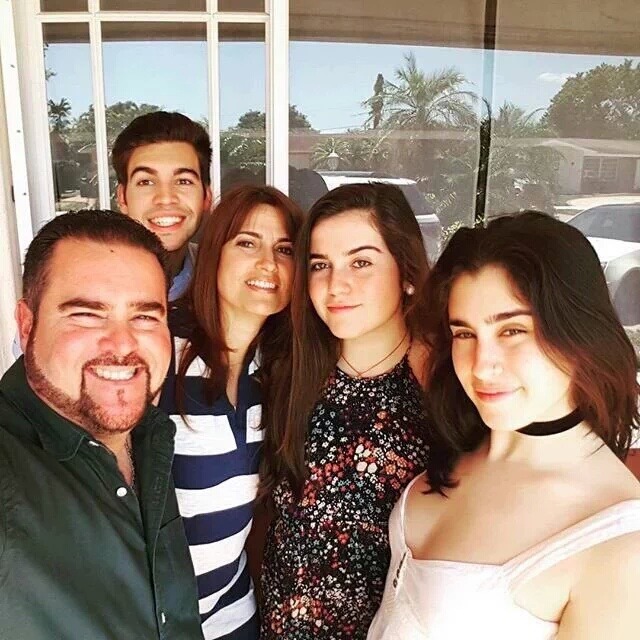 Lauren Jauregui — Lauren with her family || @themikeinator