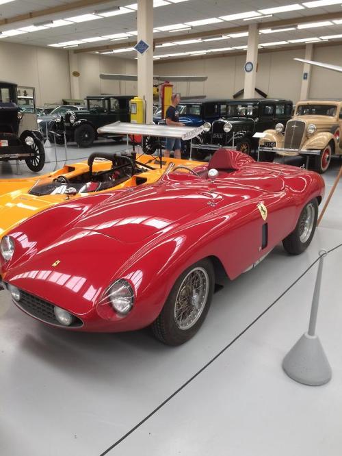 supppr-nova:Ferrari 750 Monza worth $4 million