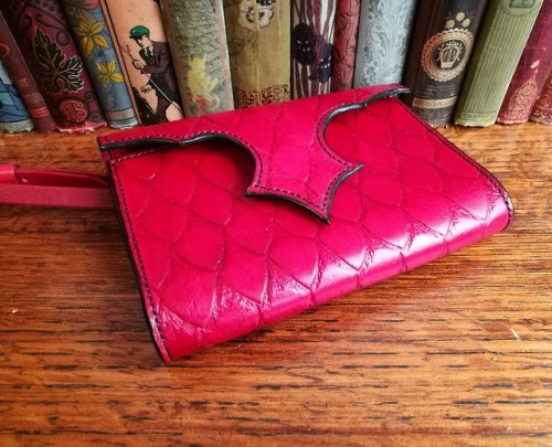 sosuperawesome:Leather BagsBlack Orchard Emporium on EtsySee...