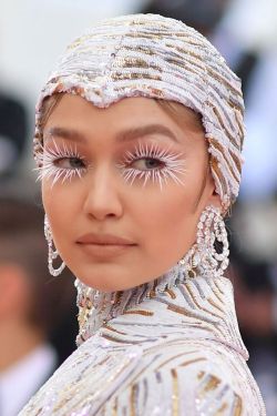 Gigi Hadid Red Carpet Tumblr