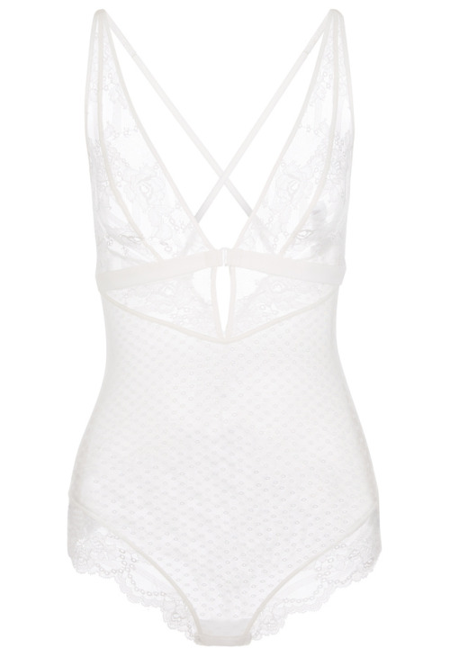 heavenhillgirl:‘Tuberose’ lace bodysuit by La Perla 