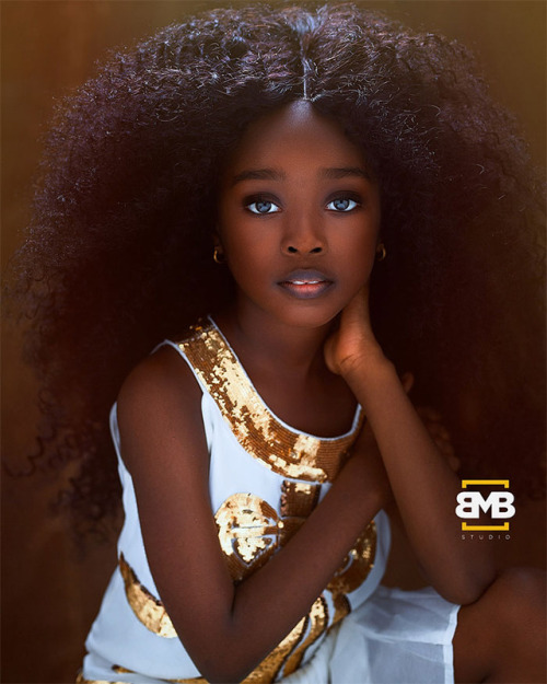 twowaypr:culturenlifestyle:Nigerian Photographer Takes...