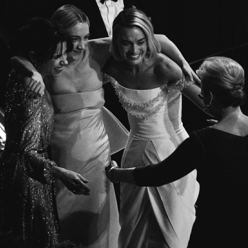 why-everything:Saoirse, Margot, Sally and Meryl hugging after...