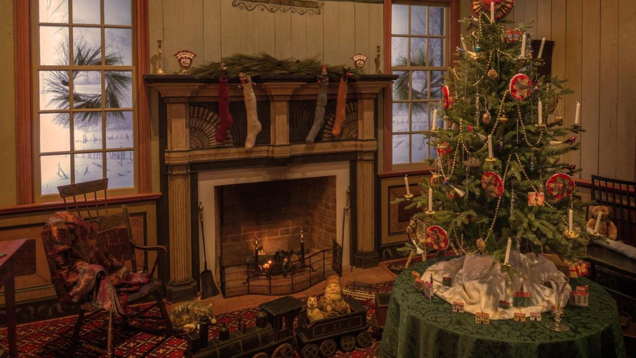 Welcome to the Pukwudgie Common Room — Holiday Aesthetics: Pukwidgue ...