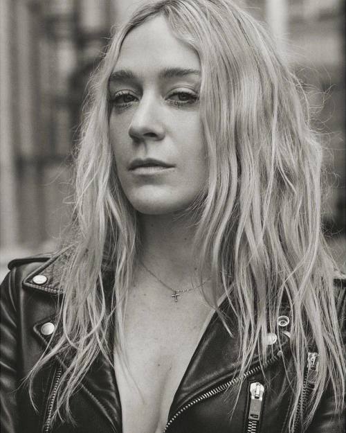 chloesevignyonline:Chloë Sevigny by Craig McDean for Vogue...