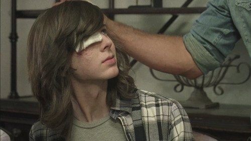 thegaslightroom:Rick and Carl from “The Walking Dead” <3