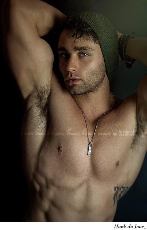 Your Hunk of the Day: Anthony Mainella http://hunk.dj/6886