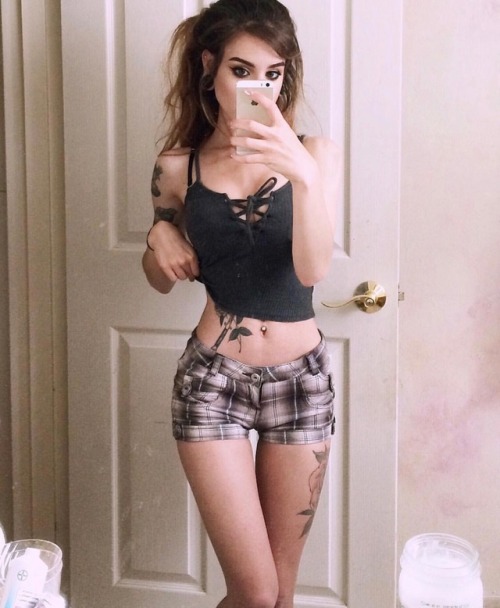 roots-like-ribcages:ig: cardcaptorr she is honestly my body...