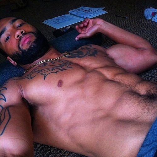 http://hairymacho.tumblr.com/