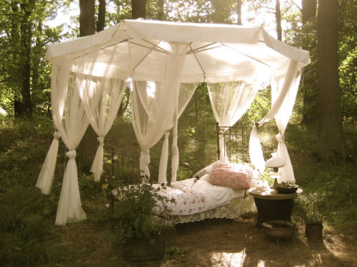 andantegrazioso:Summer daybed |...