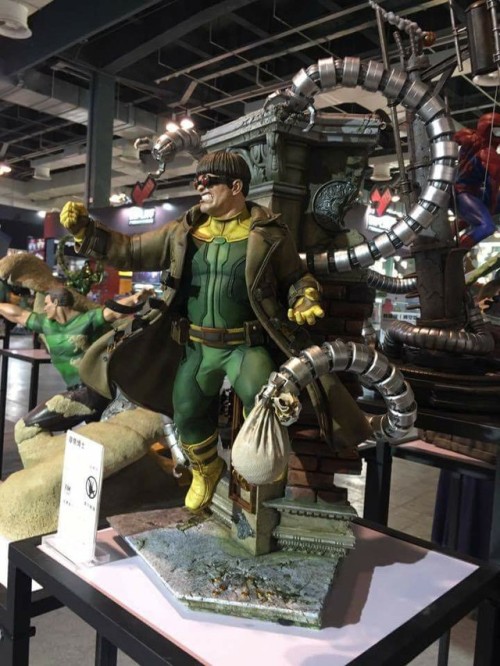 haxanbelial:Doctor Octopus ¼ scale statue by XM...