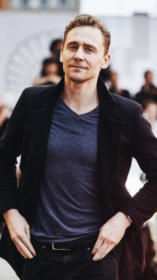 Tom Hiddleston Iphone Wallpaper Tumblr